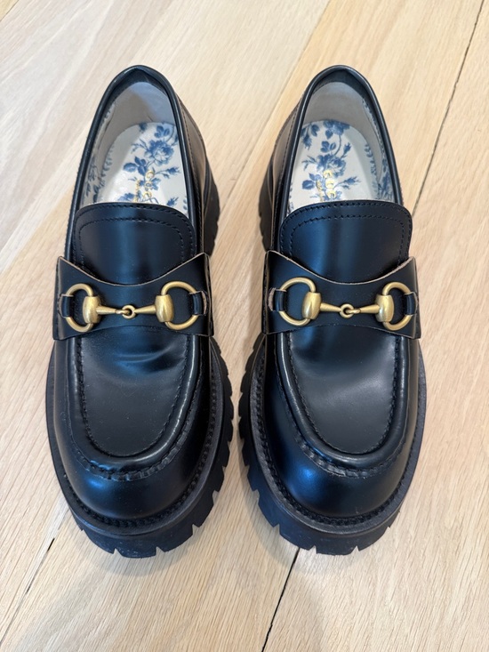 Gucci Shoes - Gucci Women's Black Loafers Lug Heel size 36.5 barely worn like new